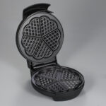 Severin Waffle Maker 2103 - Image 2